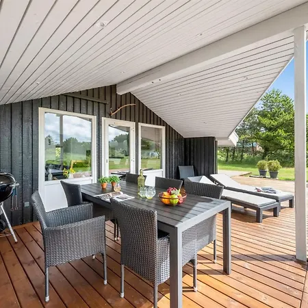 Feriehus Kari - 900m From The Sea By Interhome